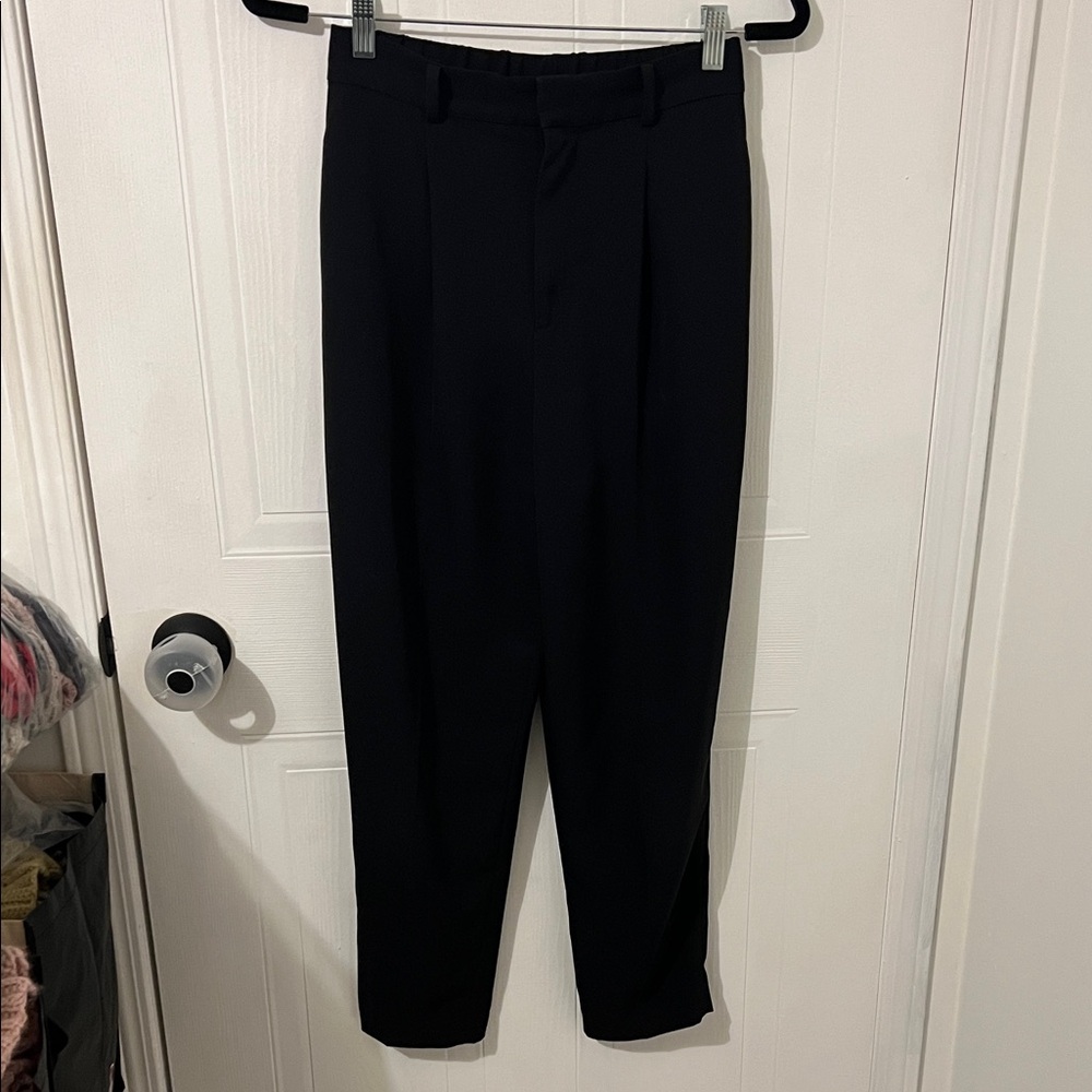 Uniqlo Women’s Black Pants